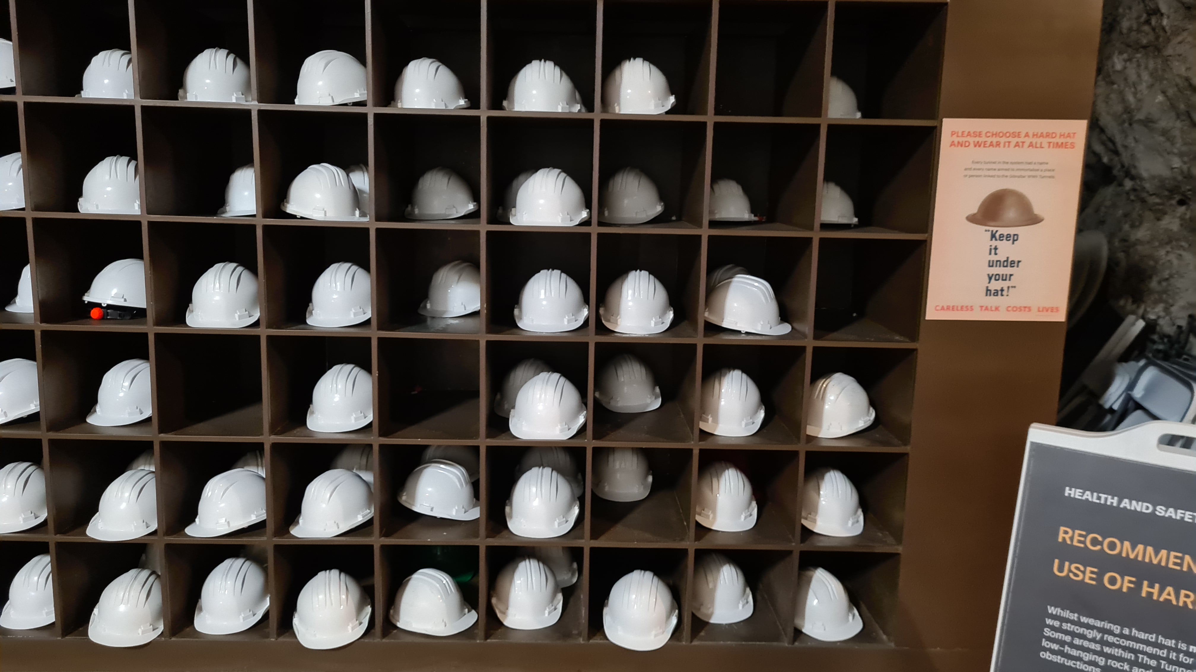 Im Tunnel herrscht Helmpflicht